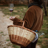 Picnic in the vineyards